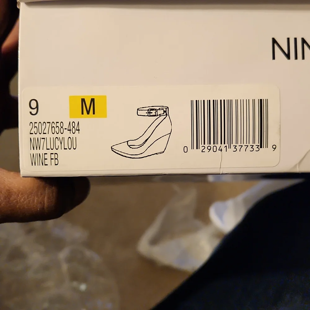 Pumps - Picture 5 of 6